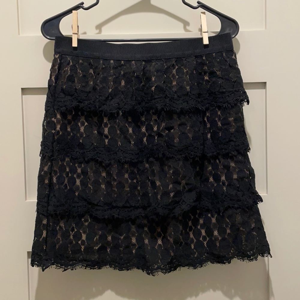 Super cute Ann Taylor Skirt!